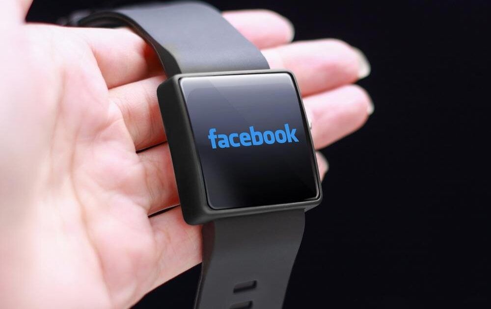 ​​Facebook занялась разработкой «умных» часов The Information